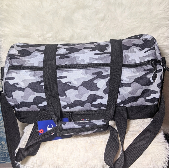 NWT Champion Duffle Bag Unisex - Picture 4 of 12